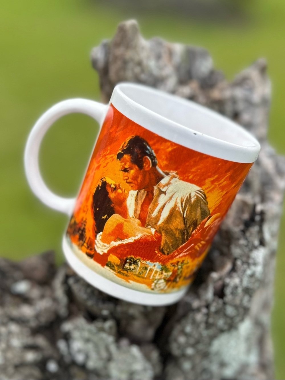 Vintage 1996 Gone With The Wind Coffee Mug Scarlett O’Hara Rhett Butler Gold Scr